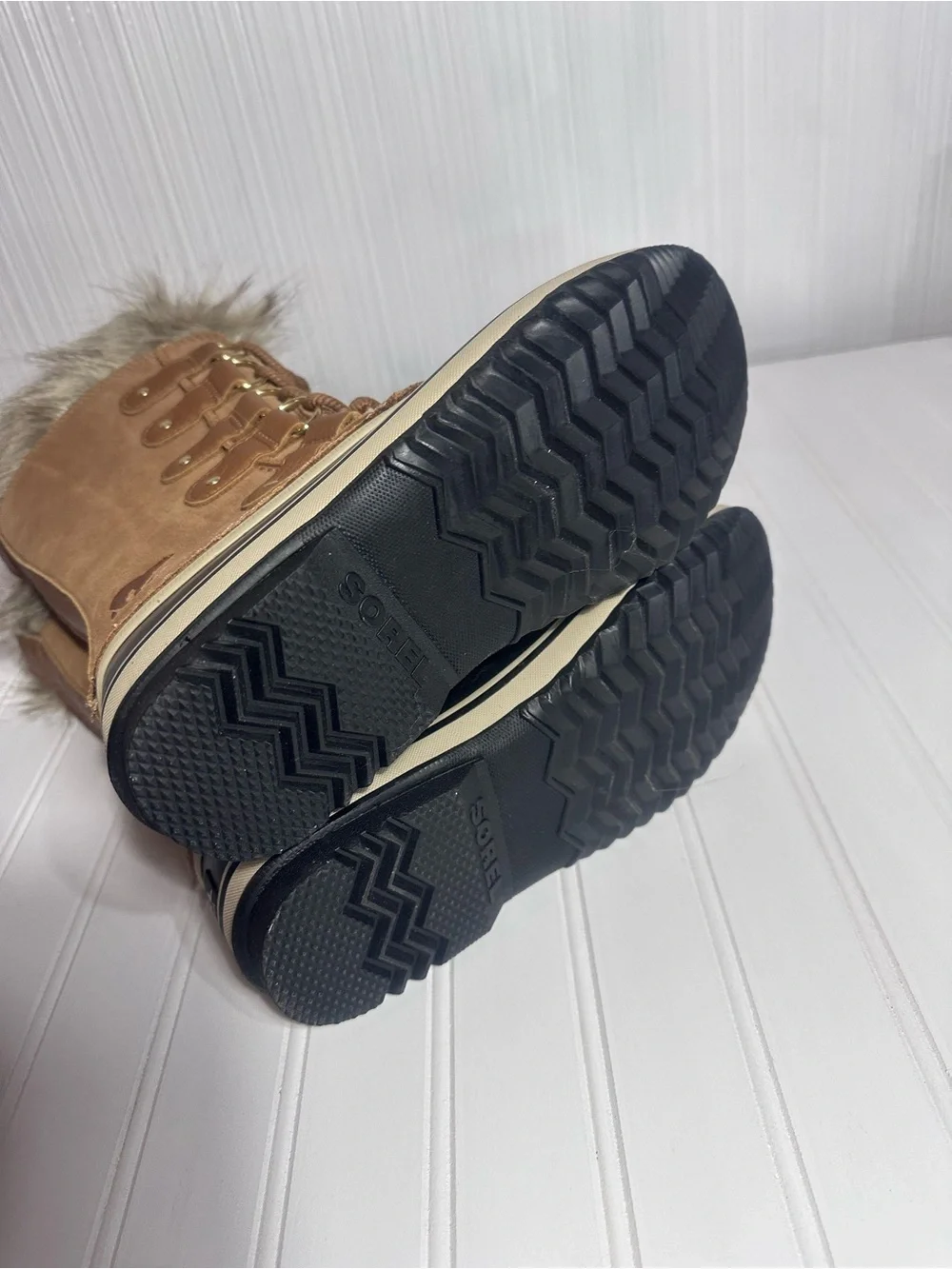 Sorel NWT Joan on Arctic waterproof leather winter boots women’s 7